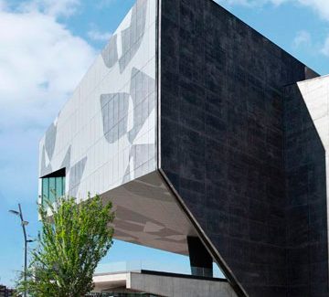 DESIGN AND AUDIOVISUAL INSTALLATIONS IN THE CAIXAFORUM DE ZARAGOZA