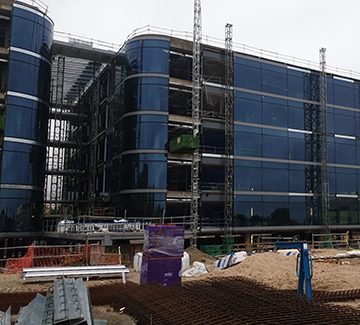 INSTALACIÓN DE SISTEMA DE SEGURIDAD INTERNO Y EXTERNO PARA EDIFICIO CORPORATIVO DE IBERDROLA